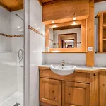 Appartement 2 Chambres Avec Balcon, Parking, Piscine Et Wi-Fi Pres Du Centre De Megeve - Fr-1-453-175 Appartement *